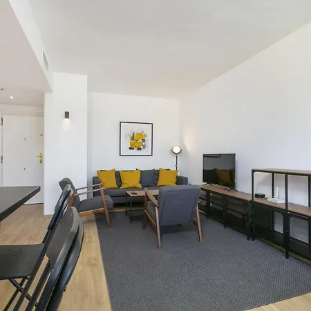 Real - 2 Bedroom Apartment